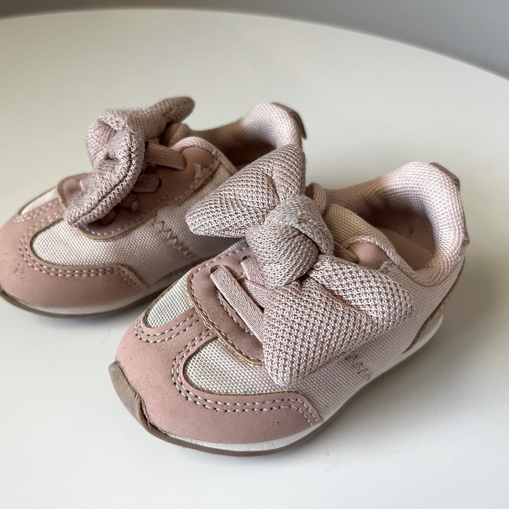 H&M pink toddler sneakers